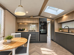 Kitchen- click for photo gallery
